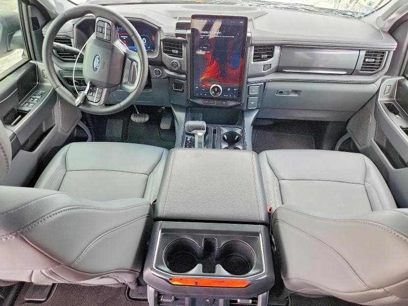2025 FORD F150 LIGHTNING XLT 8