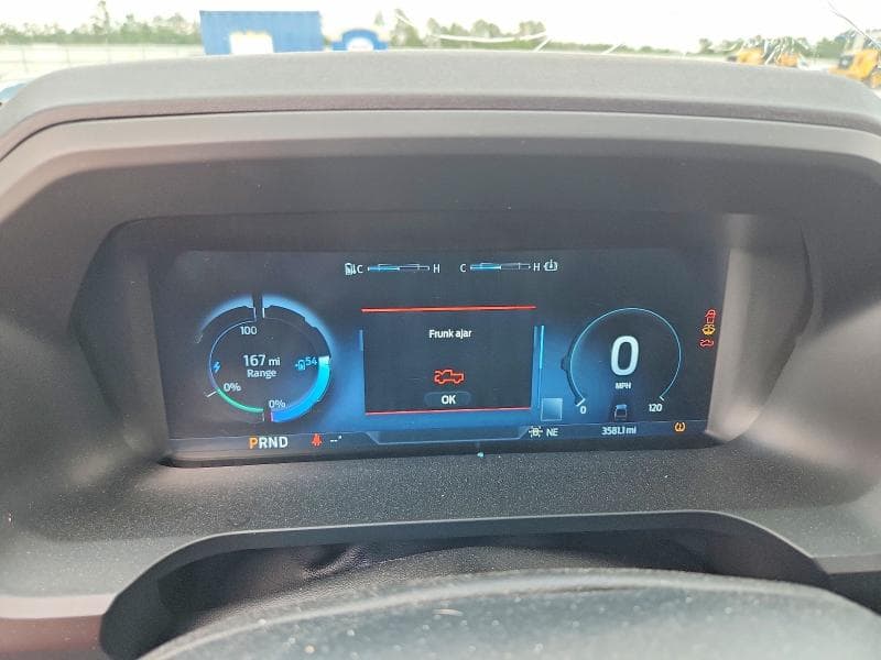 2025 FORD F150 LIGHTNING XLT 9