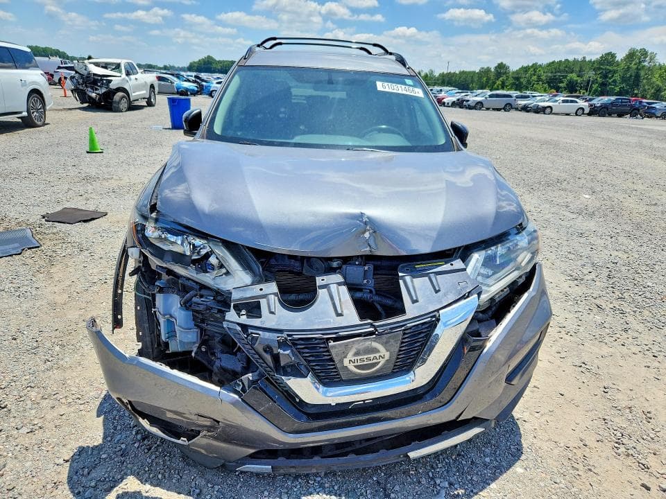 2017 NISSAN ROGUE SV 5