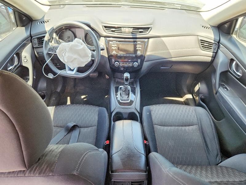 2017 NISSAN ROGUE SV 8
