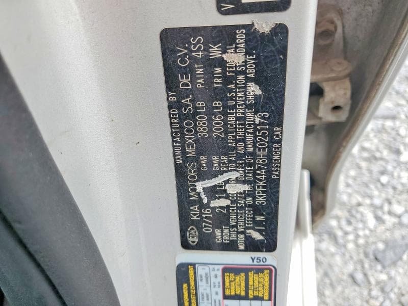2017 KIA FORTE LX 12