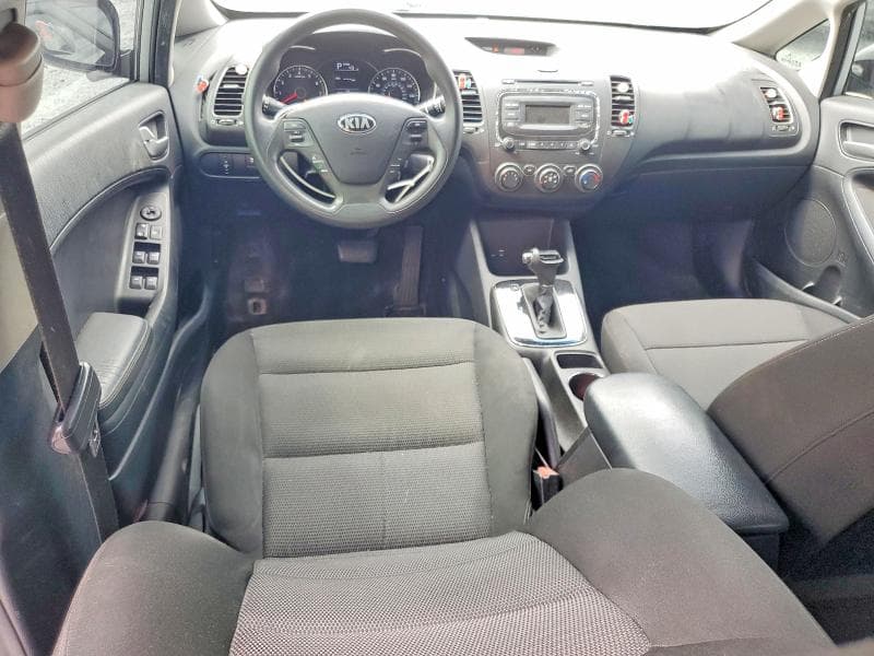2017 KIA FORTE LX 8