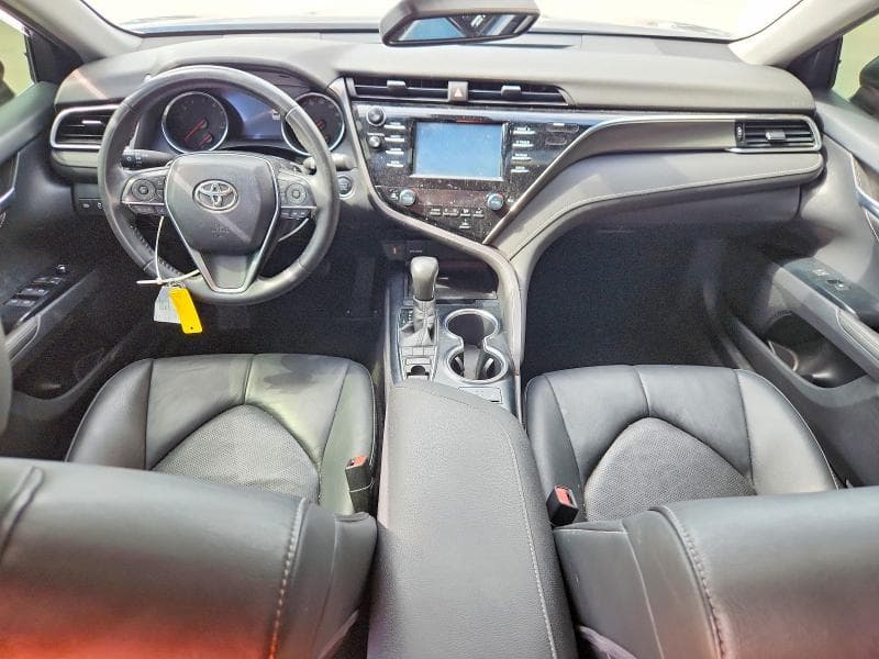 2018 TOYOTA CAMRY XSE 8
