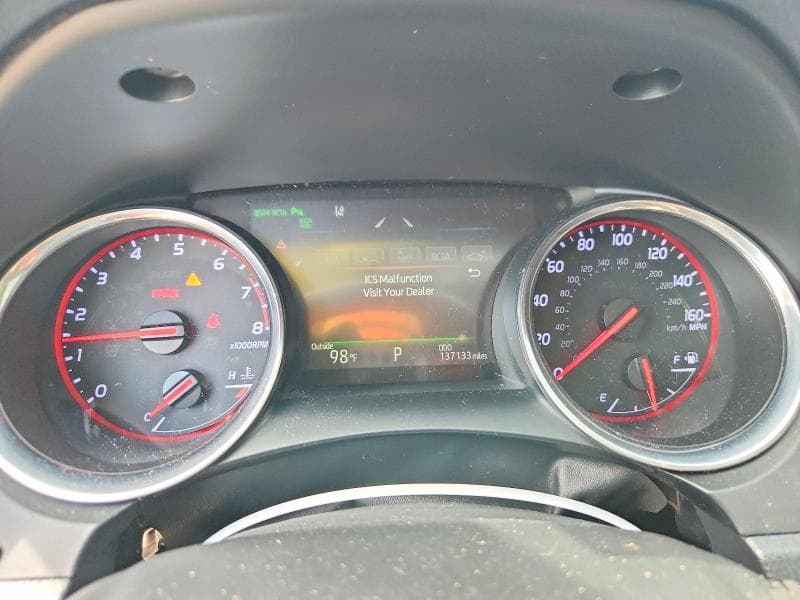 2018 TOYOTA CAMRY XSE 9