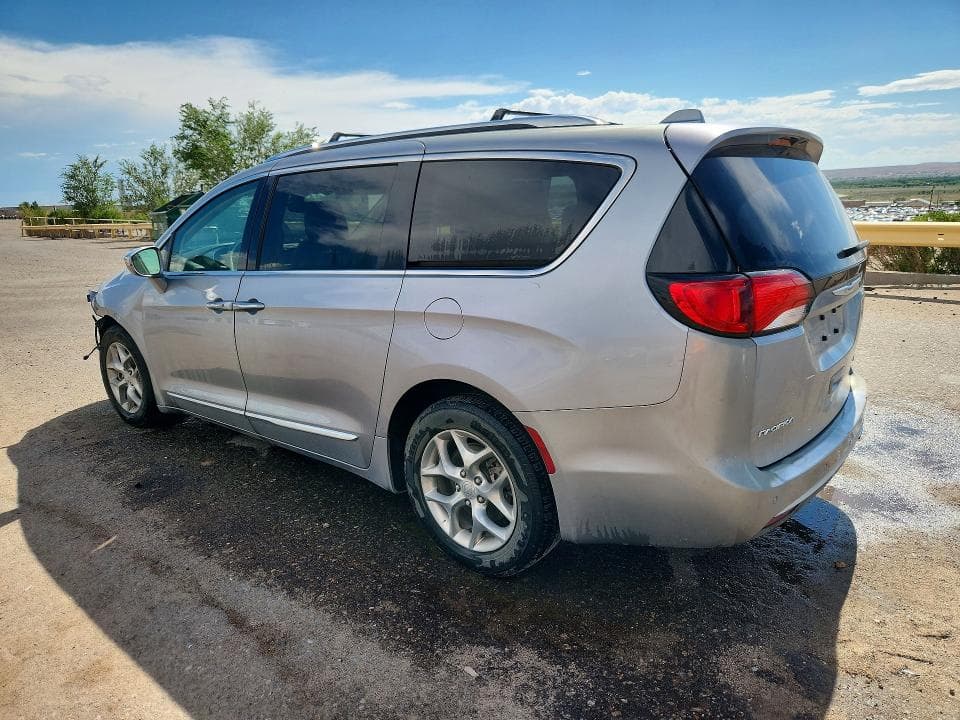 2018 CHRYSLER PACIFICA LIMITED 2