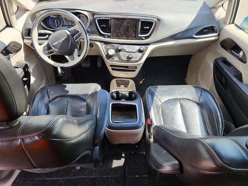 2018 CHRYSLER PACIFICA LIMITED 8