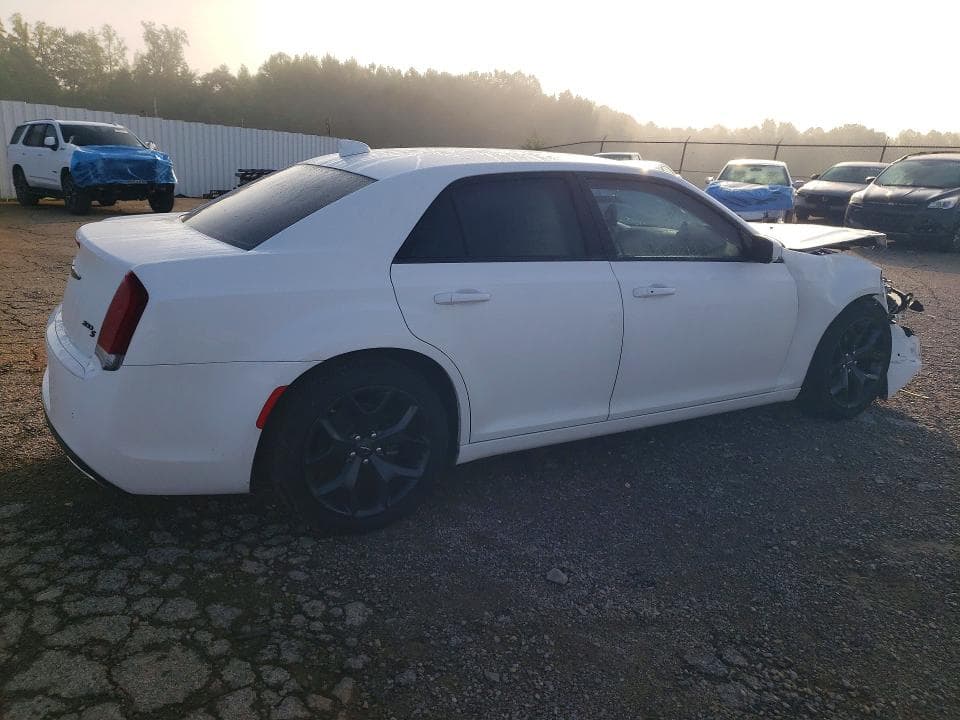 2021 CHRYSLER 300 S 3
