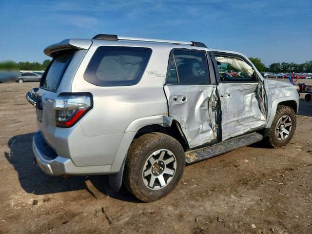 2017 TOYOTA 4RUNNER TRD OFF-ROAD 3