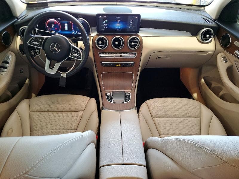 2021 MERCEDES-BENZ GLC 300 4MATIC 8
