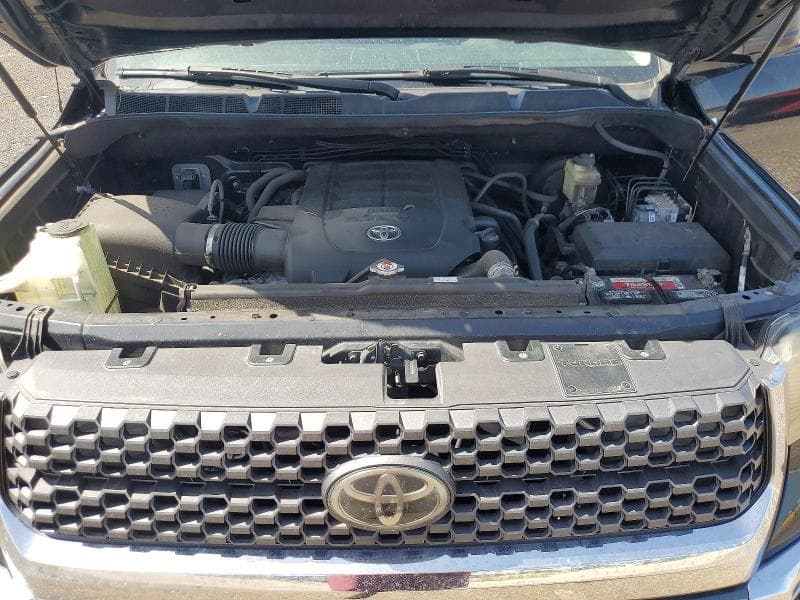 2018 TOYOTA TUNDRA SR5 11