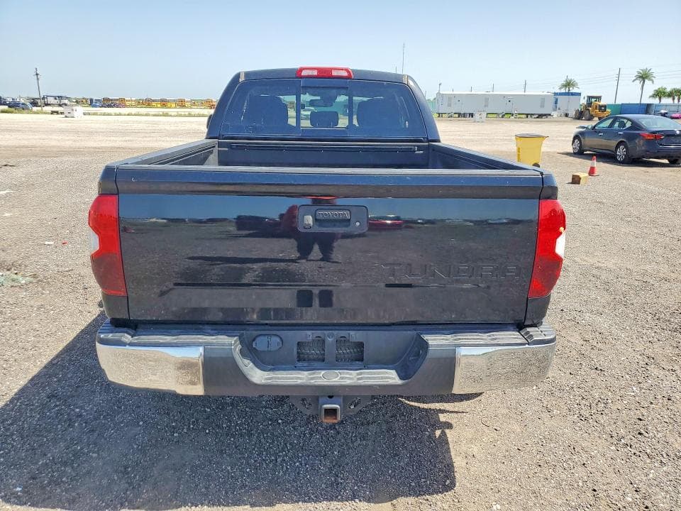 2018 TOYOTA TUNDRA SR5 6