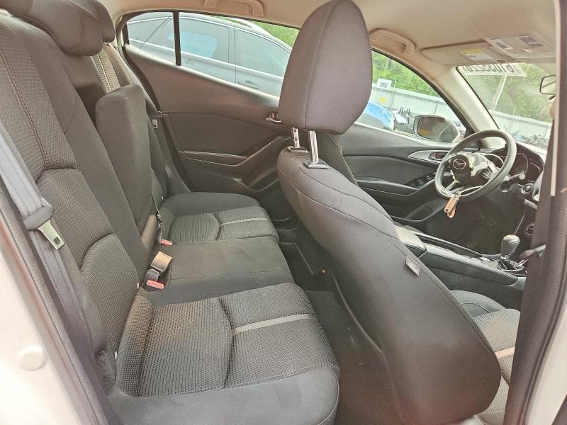 2018 MAZDA 3 SPORT 10
