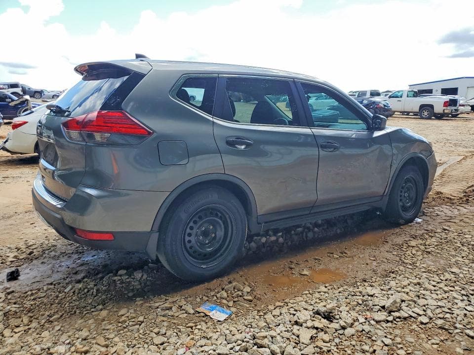 2017 NISSAN ROGUE S 3