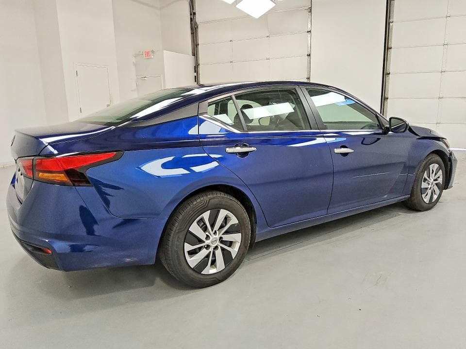 2023 NISSAN ALTIMA S 3