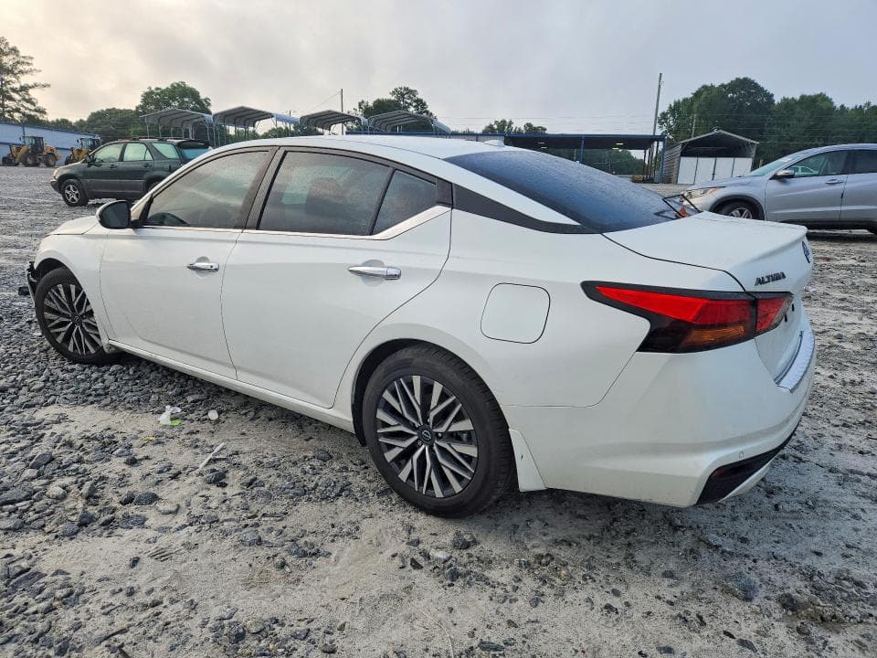2023 NISSAN ALTIMA SV 2