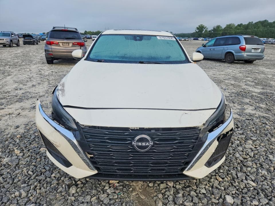 2023 NISSAN ALTIMA SV 5