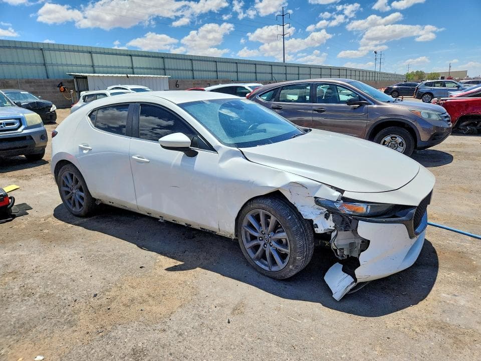 2019 MAZDA 3 4