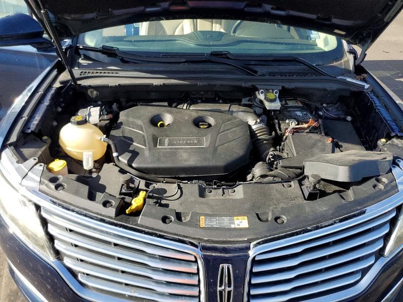 2017 LINCOLN MKC PREMIERE 12