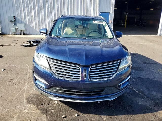 2017 LINCOLN MKC PREMIERE 5