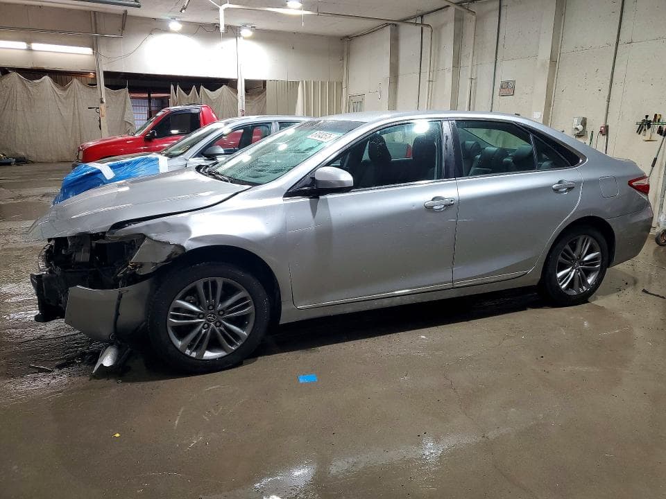 2017 TOYOTA CAMRY SE - 1