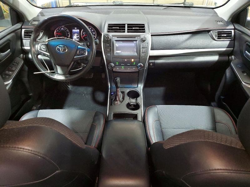 2017 TOYOTA CAMRY SE 8