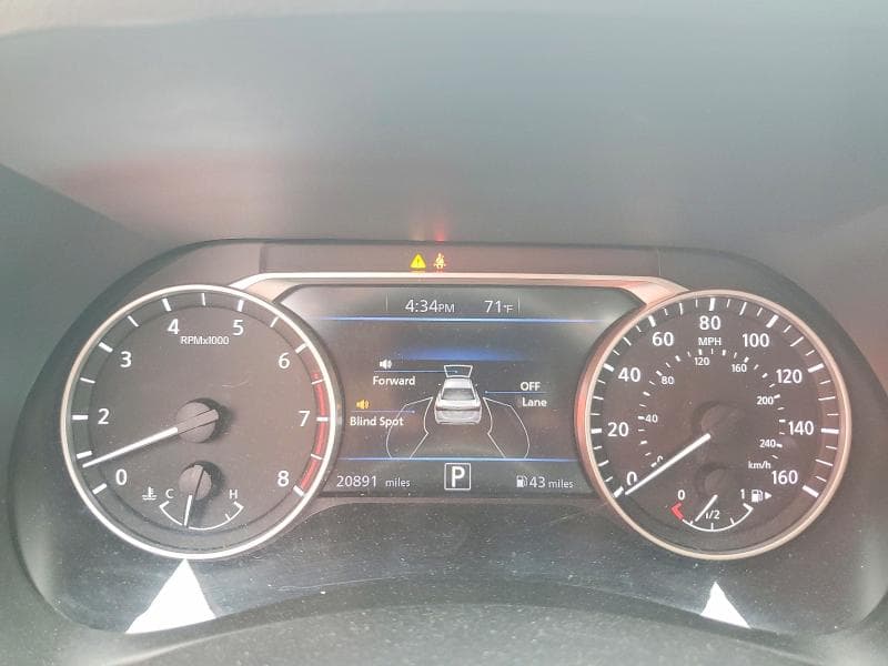 2025 NISSAN SENTRA SV 9