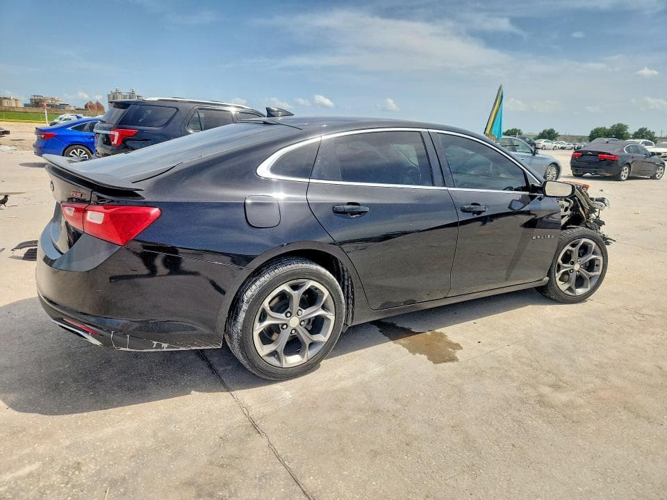 2019 CHEVROLET MALIBU RS 3