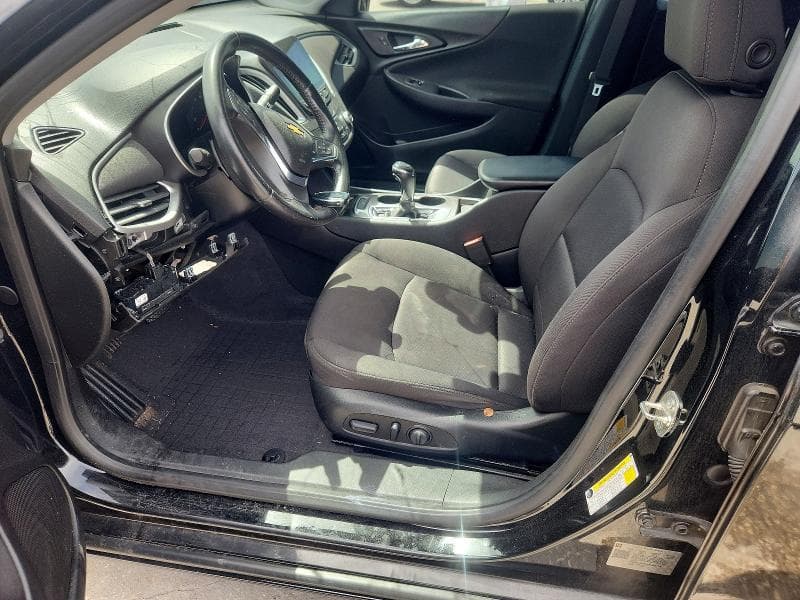 2019 CHEVROLET MALIBU RS 7