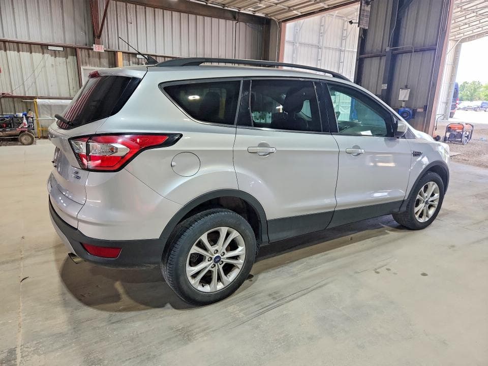 2018 FORD ESCAPE SE SE 3