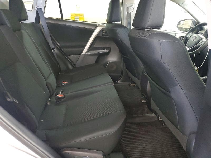 2016 TOYOTA RAV4 LE 11