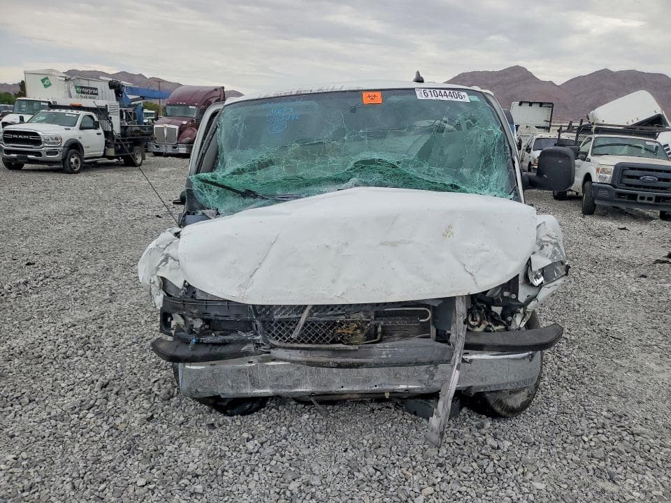 2017 CHEVROLET EXPRESS G3500 LT 5