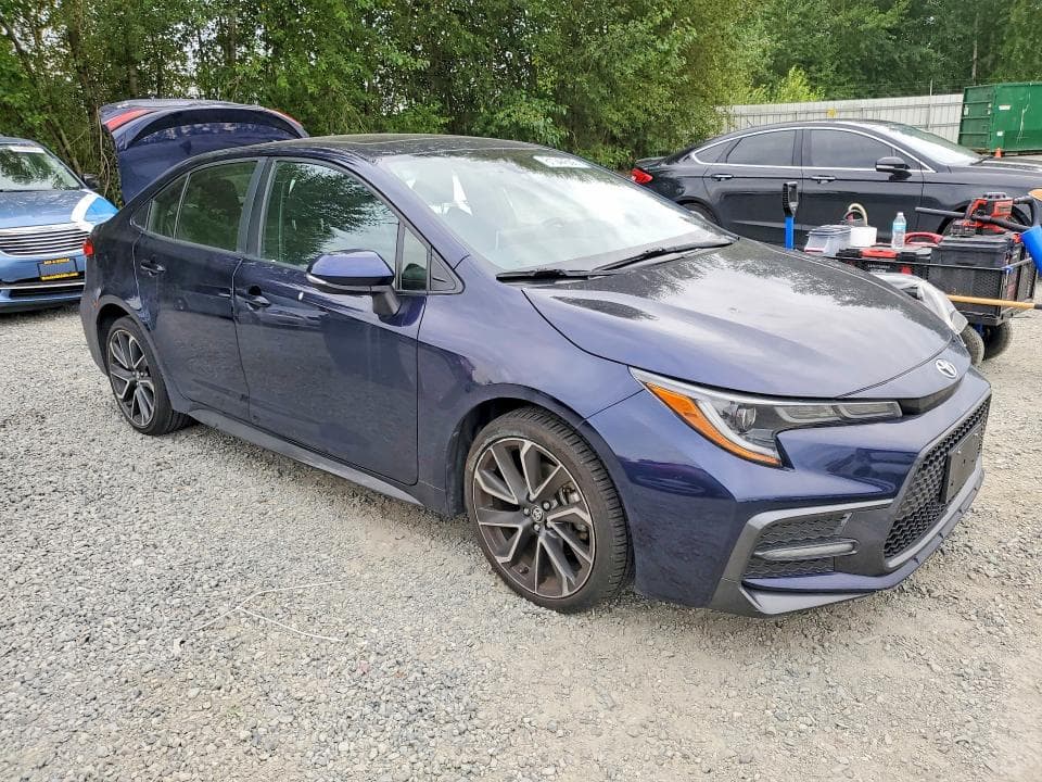 2020 TOYOTA COROLLA SE SE 4