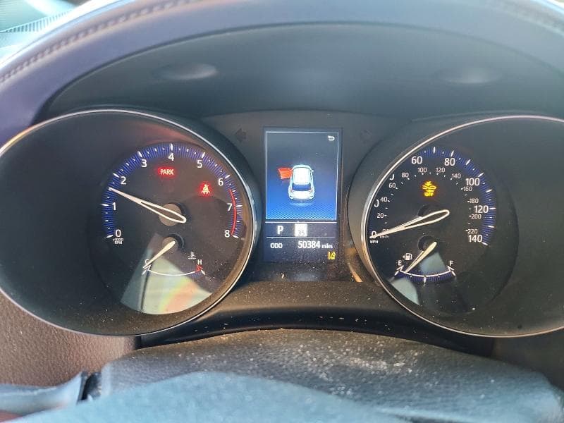 2022 TOYOTA C-HR XLE 9