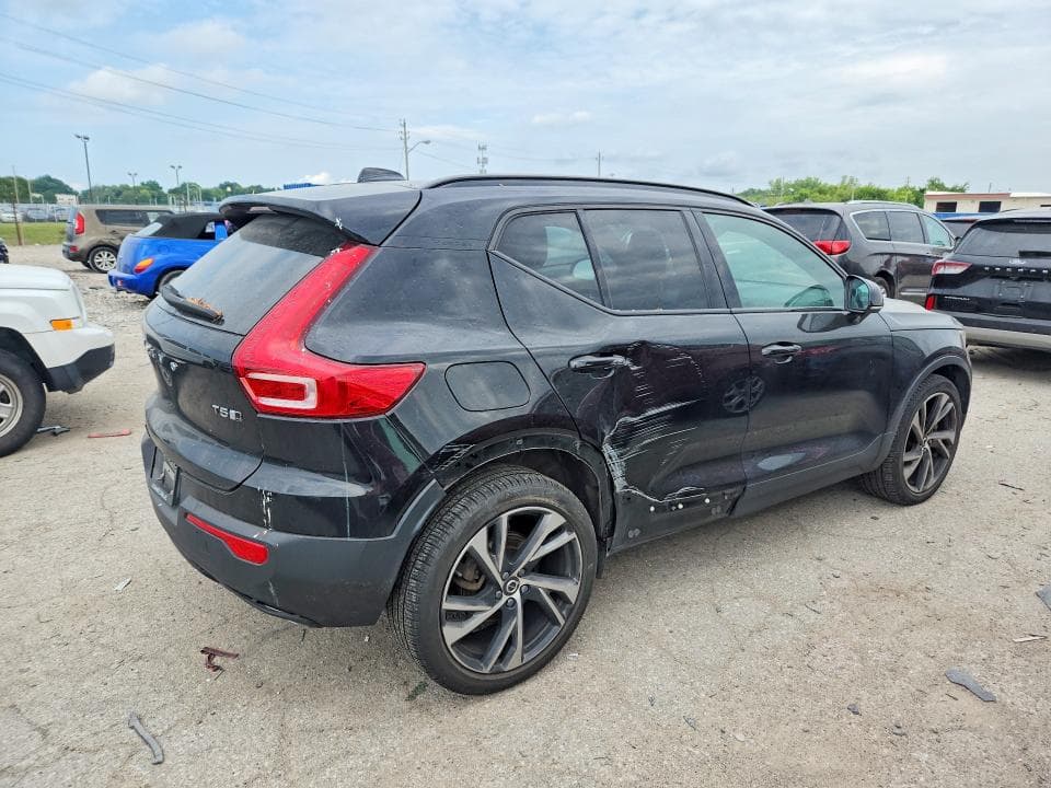 2019 VOLVO XC40 T5 R-DESIGN T5 R-DESIGN 3