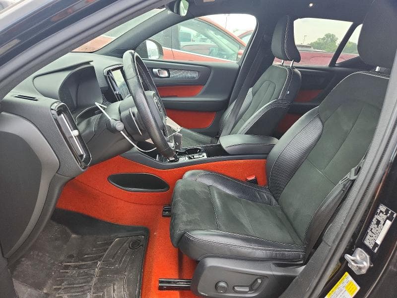 2019 VOLVO XC40 T5 R-DESIGN T5 R-DESIGN 7