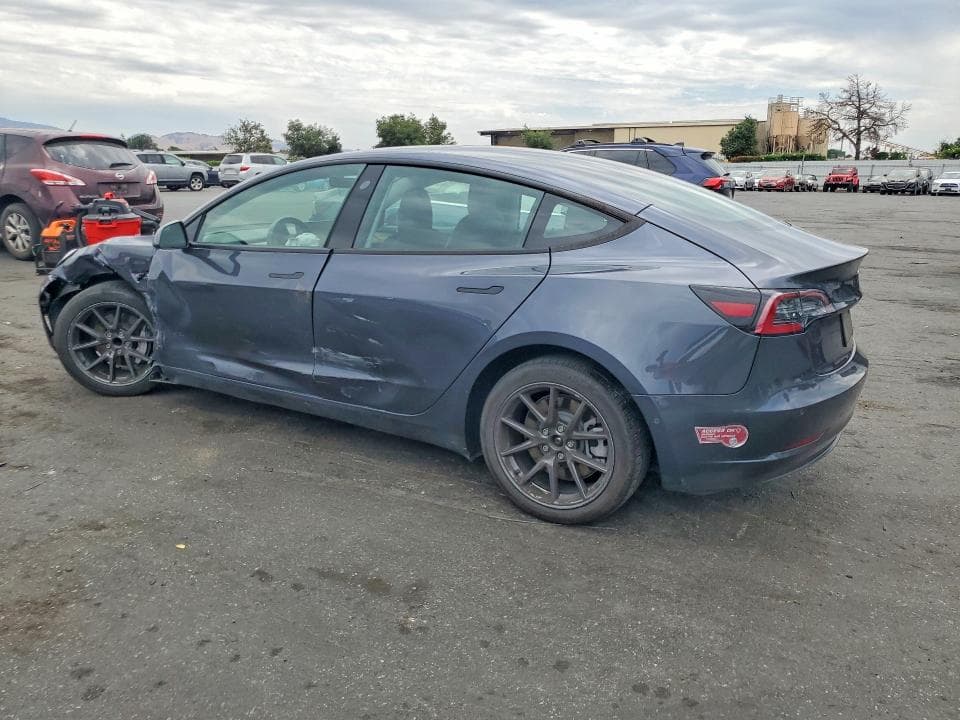 2022 TESLA MODEL 3 2