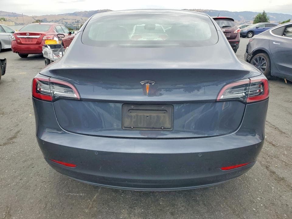 2022 TESLA MODEL 3 6