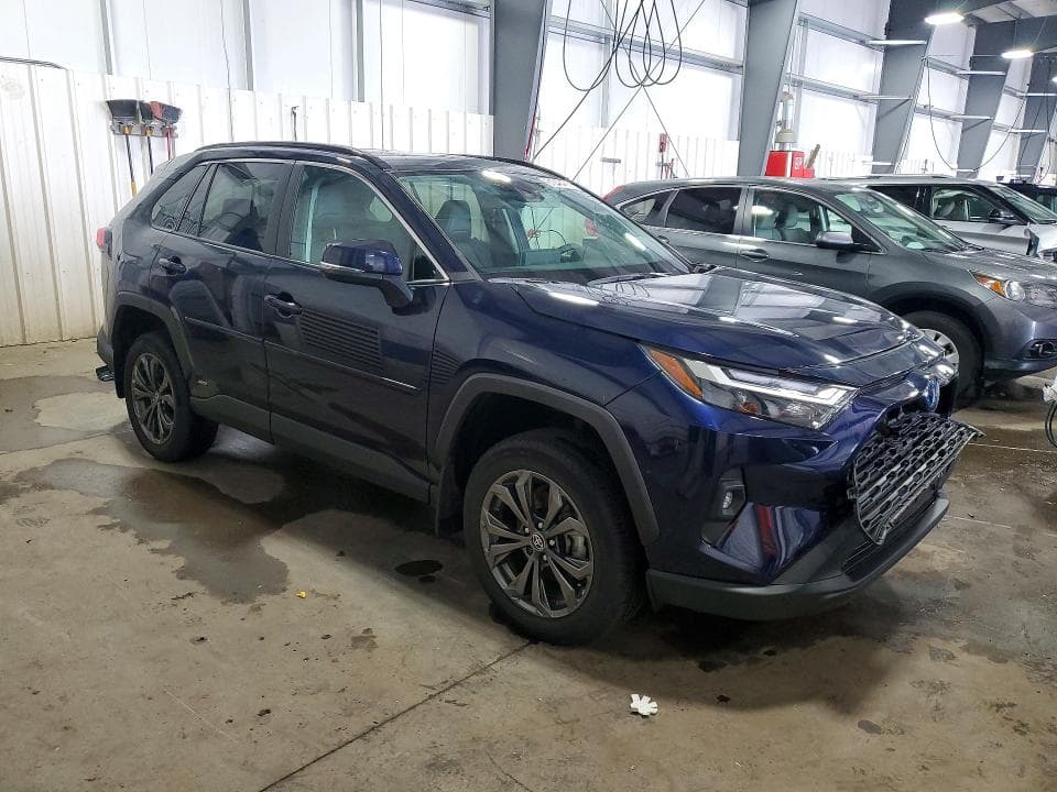 2024 TOYOTA RAV4 XLE PREMIUM 4
