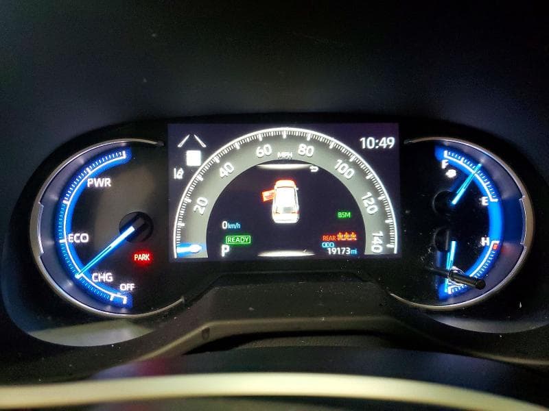 2024 TOYOTA RAV4 XLE PREMIUM 9