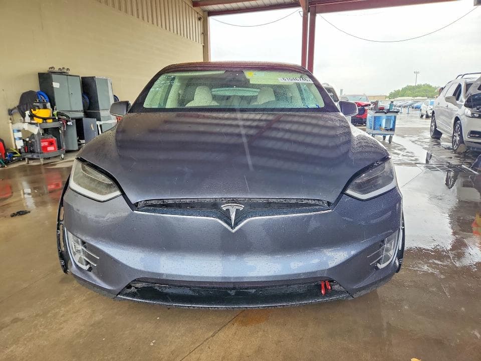 2018 TESLA MODEL X 5