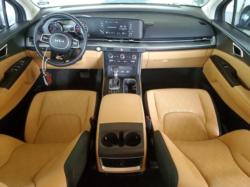 2024 KIA CARNIVAL LX LX 8