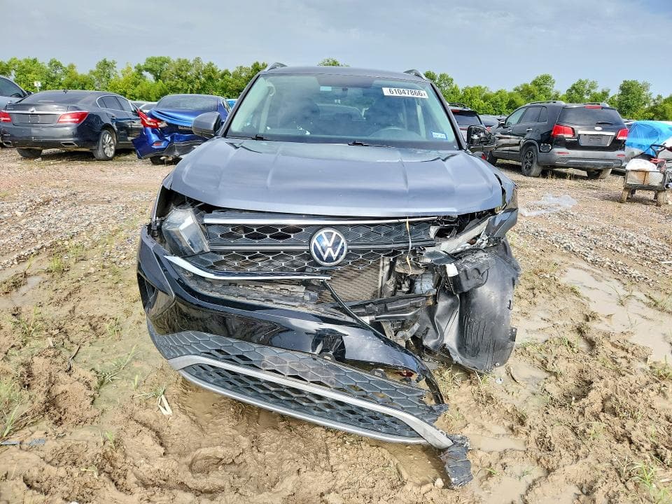 2022 VOLKSWAGEN TAOS SE 5