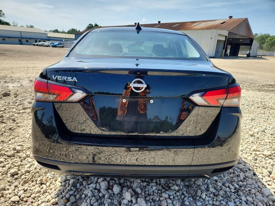 2025 NISSAN VERSA SV 6