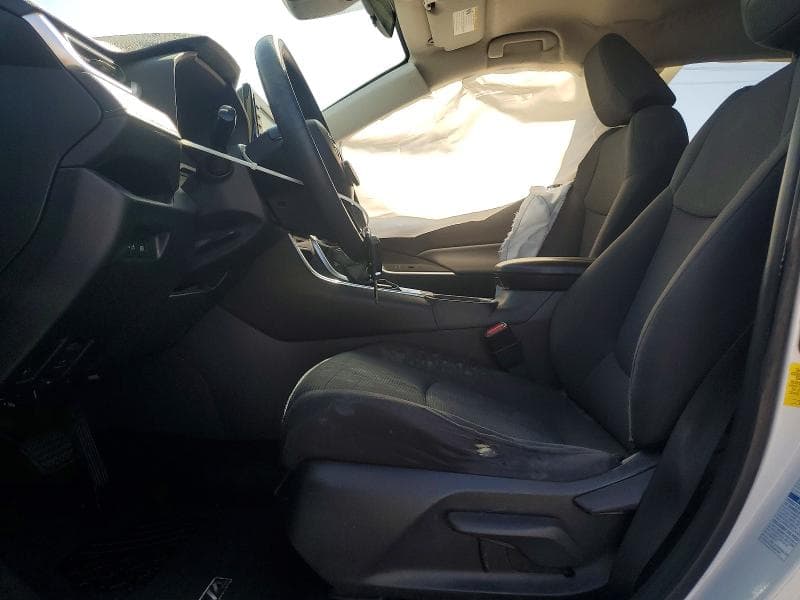2021 TOYOTA RAV4 LE 7