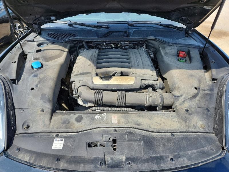 2017 PORSCHE CAYENNE 12