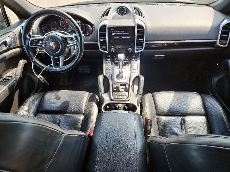 2017 PORSCHE CAYENNE 8
