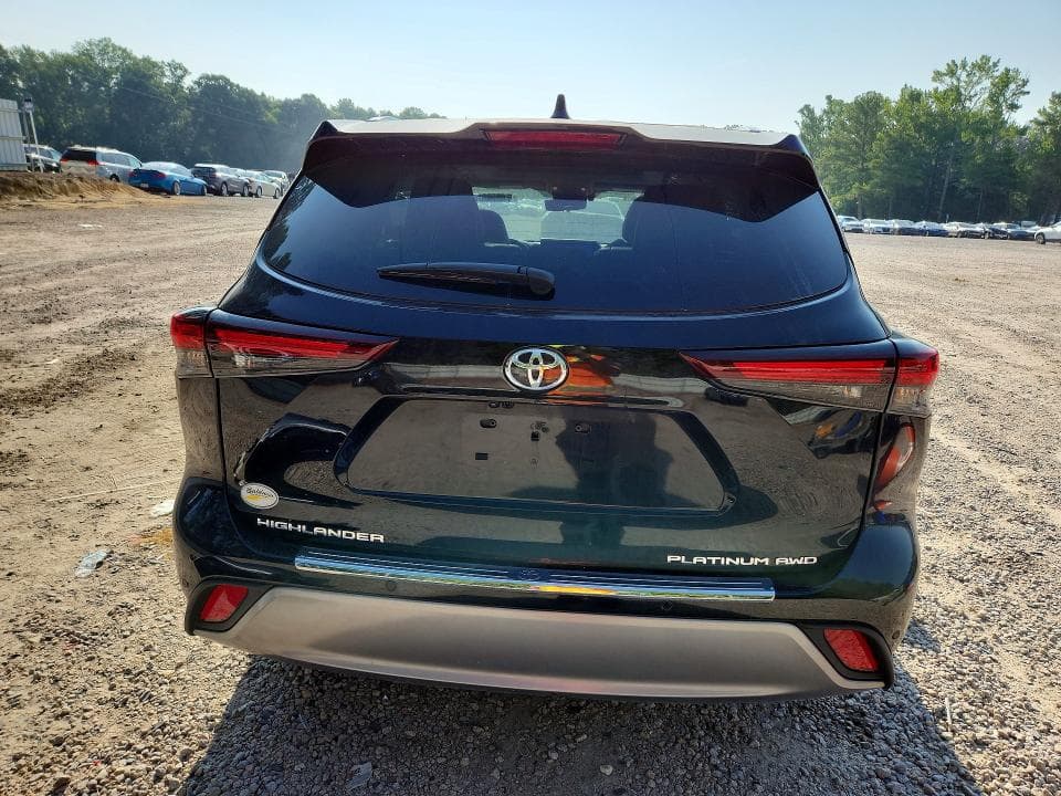 2026 TOYOTA HIGHLANDER PLATINUM 6