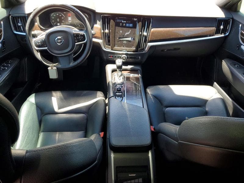 2019 VOLVO S90 8