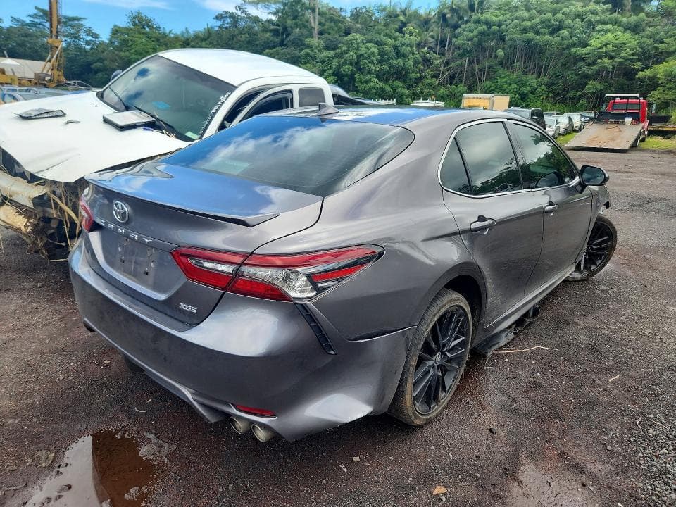 2022 TOYOTA CAMRY XSE 3