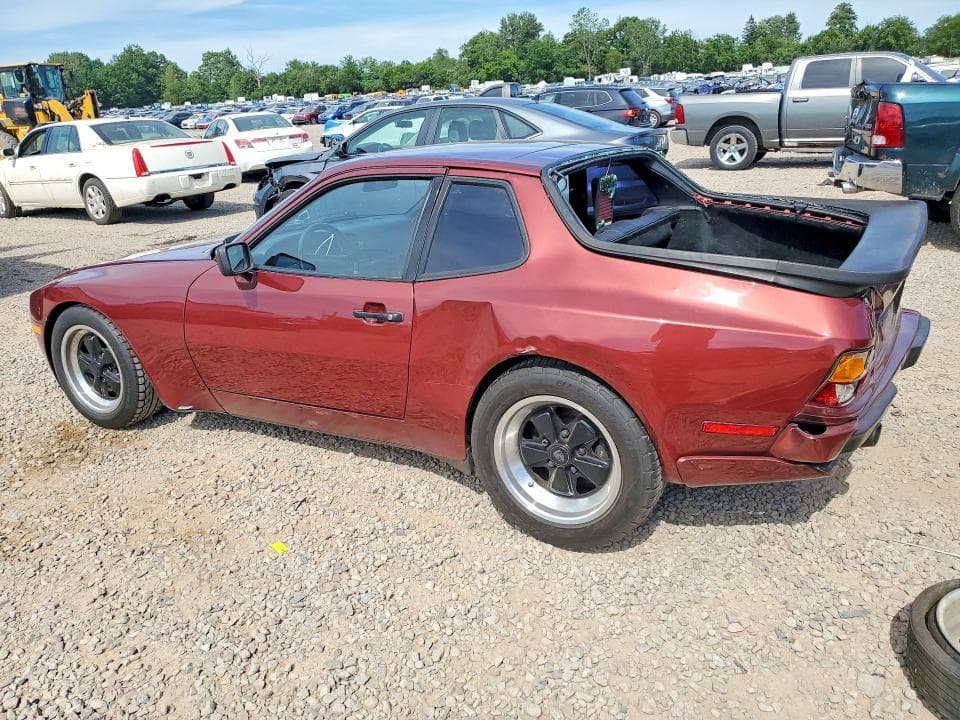1986 PORSCHE 944 2